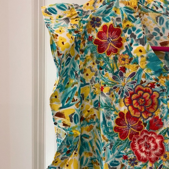 NWT Savanna Jane Floral Embroidered Women's Top size large - Picture 8 of 16
